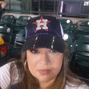 Meet your Posher, Maria elena